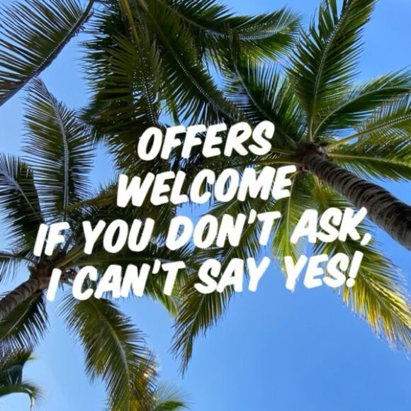 🌴 Socialite White Knot-Front Tee | Size M - Picture 8 of 9